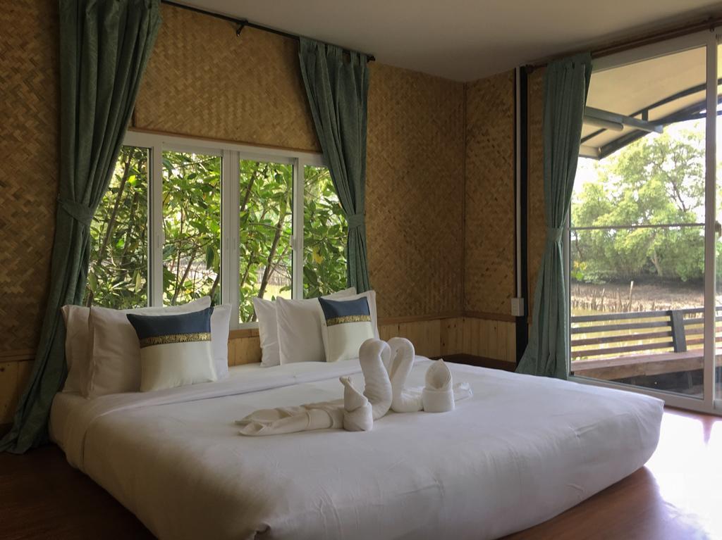 รตะธารา รีสอร์ท Ratathara Resort Bang Pakong المظهر الخارجي الصورة